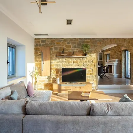 Mediterranean Dream - Unwind In Luxury Oasis