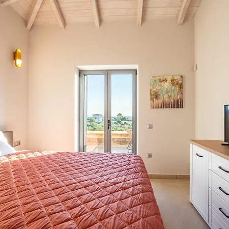 Villa Mediterranean Dream - Unwind In Luxury Oasis Methoni (Messenia)
